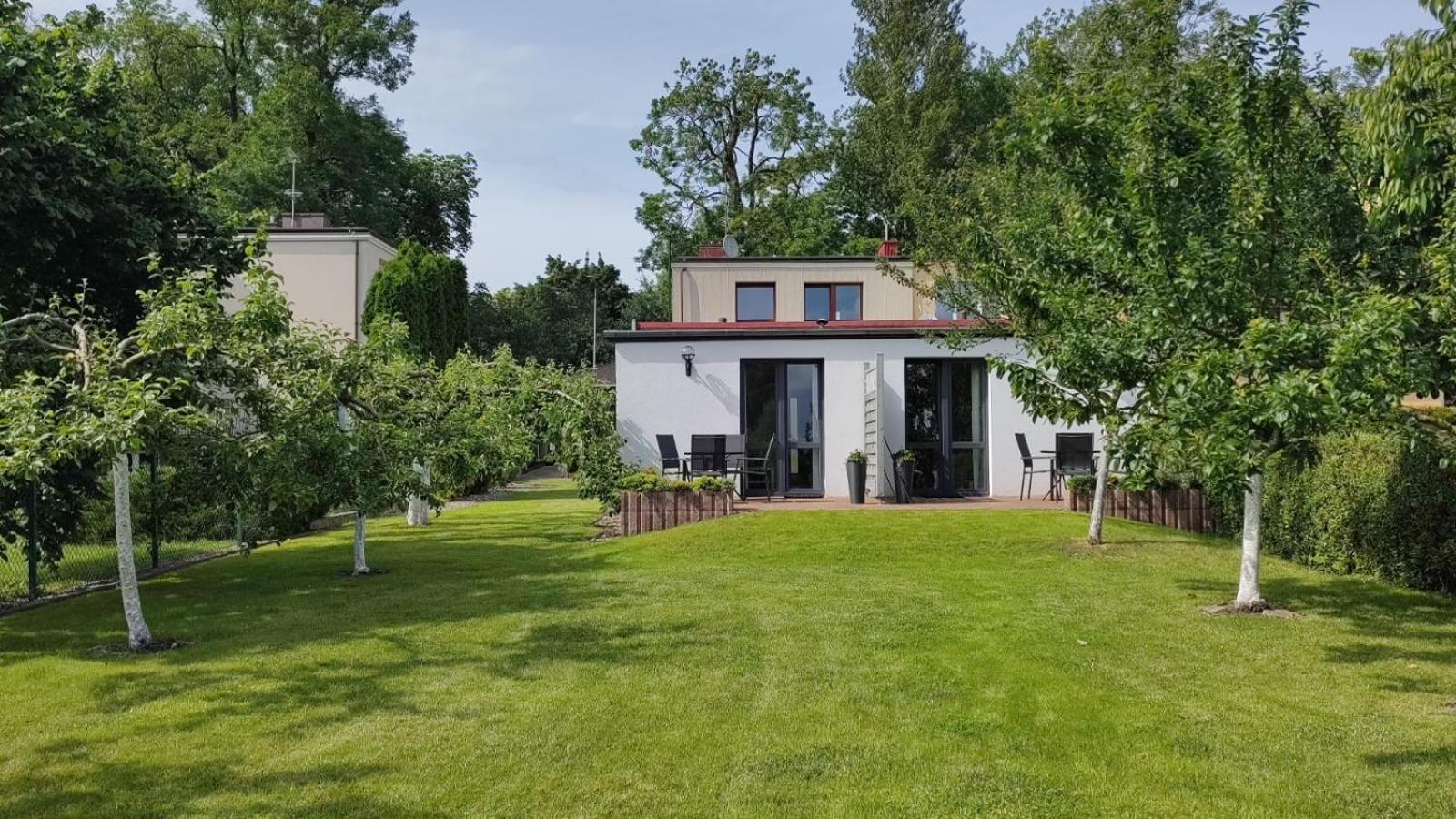 Domki Na Wodnej Lägenhet Kołobrzeg Exteriör bild
