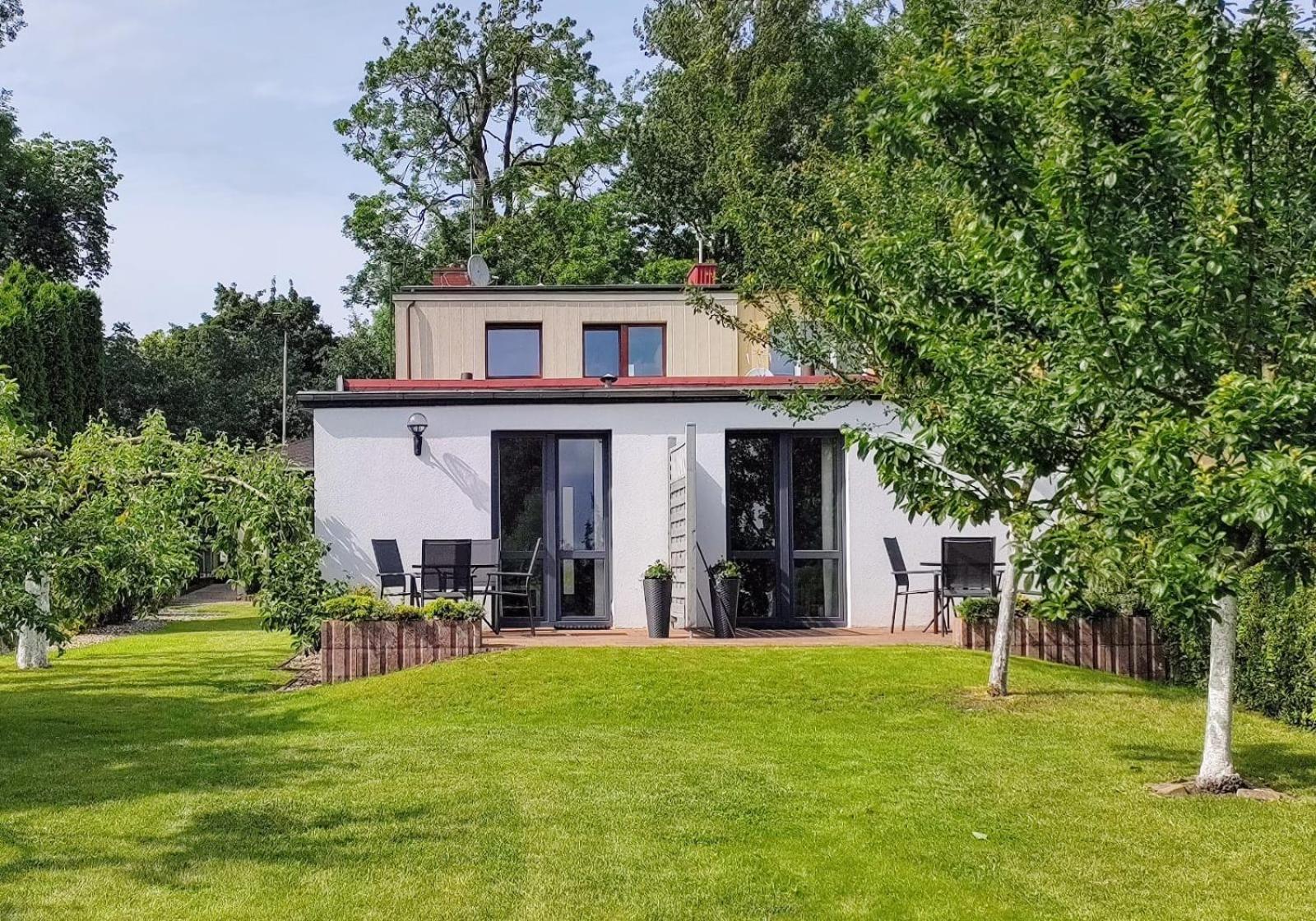 Domki Na Wodnej Lägenhet Kołobrzeg Exteriör bild